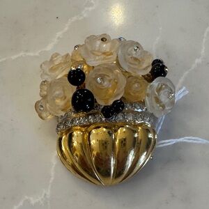 Gold and Cream Floral Brooch